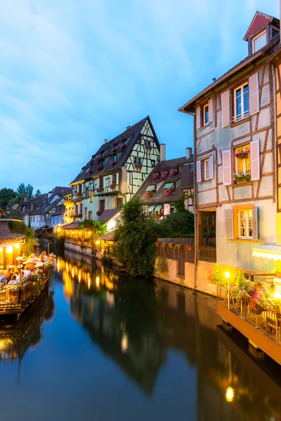 Colmar Stadt in Frankreich bei Nacht — Stockfoto