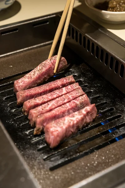 Wagyu Beef A5 yakiniku —  Fotos de Stock