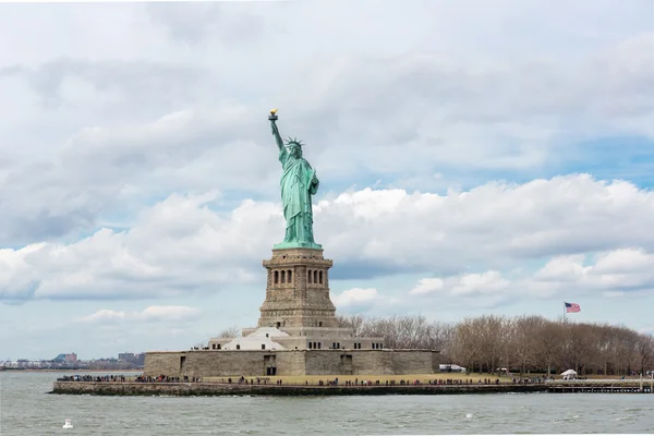 Estatua de la Libertad en la ciudad de Nueva York — Foto de Stock