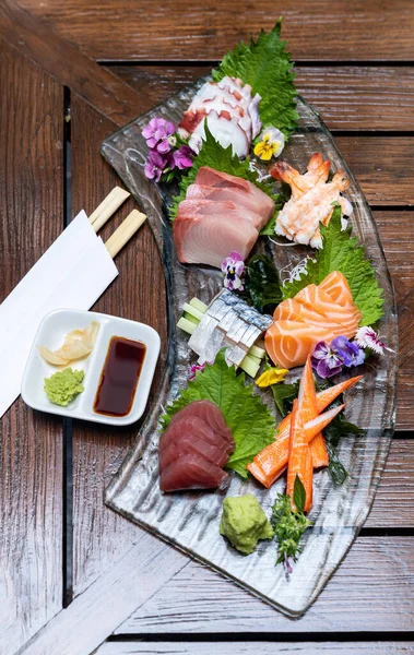 Verscheidenheid Van Gastronomische Sashimi Set Japanse Versheid Keuken Zalm Tonijn — Stockfoto