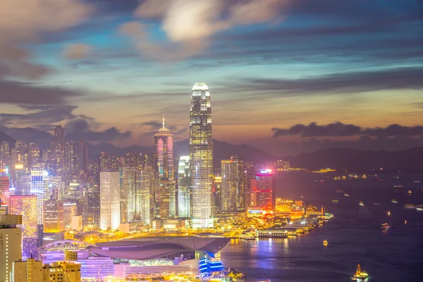 Hong Kong Skyline alkonyatkor — Stock Fotó