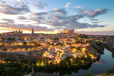 Toledo cityscape İspanya