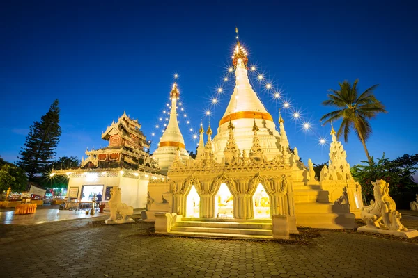 Wat Phra Ese templo de Doi Kong Mu —  Fotos de Stock