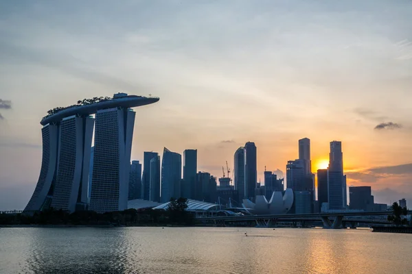 Singapore oraș centru apus de soare — Fotografie, imagine de stoc