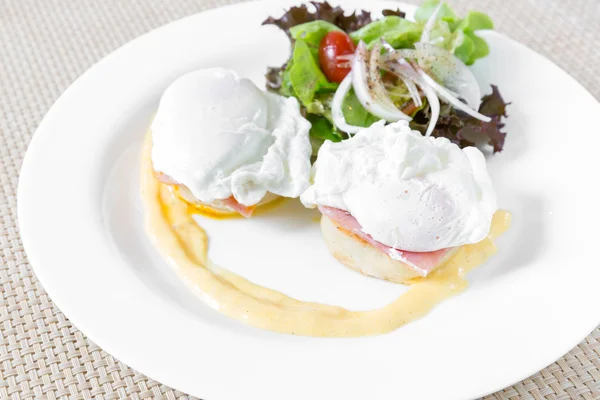 달걀 베네딕트 아침 식사 — 스톡 사진