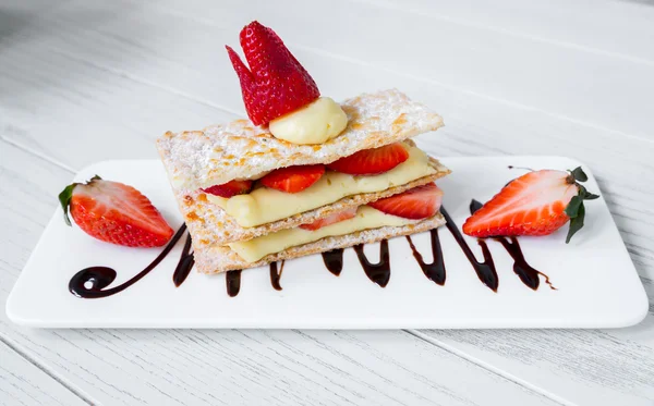 Strawberry Mille Feuille cake — Stock Photo, Image