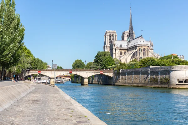 Notre Dame der Kathedrale von Paris — Stockfoto