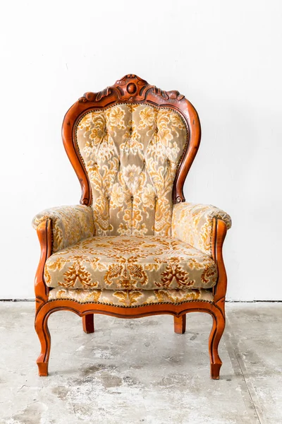 Brązowe krzesło Retro — Zdjęcie stockowe