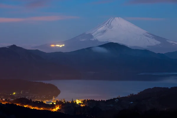 Fuji berg und see hakone bei sonnenaufgang — Stockfoto