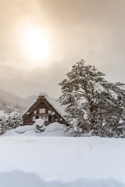 Shirakawago con Sole Neve — Foto Stock