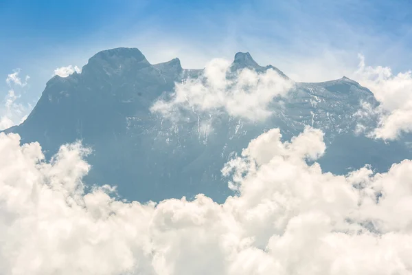 Εθνικό πάρκο Kinabalu βουνό στη Μαλαισία — Φωτογραφία Αρχείου