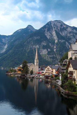 Alacakaranlıkta Hallstatt Köyü