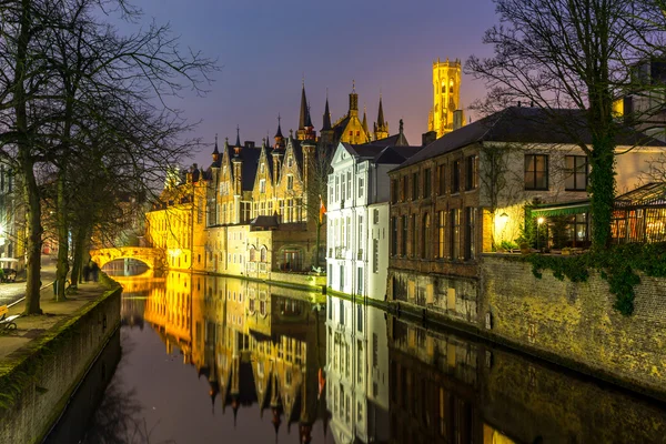 Brugge in België in de schemering — Stockfoto