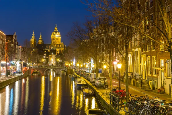 Amsterdam ville la nuit — Photo