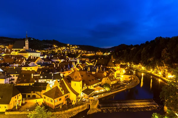 Cesky krumlov in der Tschechischen Republik in der Abenddämmerung — Stockfoto