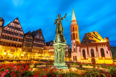 Frankfurt şehir kare romerberg