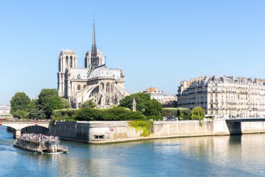 Katedrali Notre Dame Paris cruise ile
