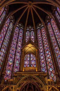 Paris'te Sainte Chapelle