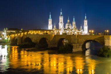 Our Lady ayağı Bazilikası: Zaragoza