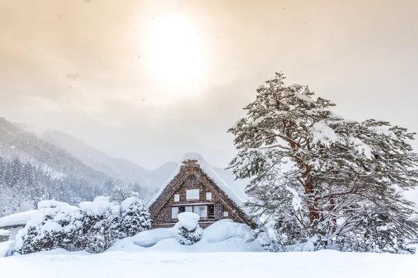 Shirakawago z Sun Snow — Zdjęcie stockowe