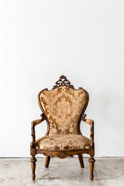 Chaise rétro marron — Photo