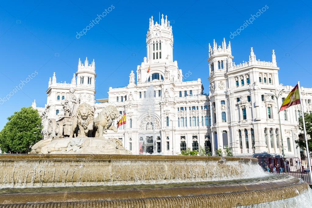 Plaza de la Cibeles in Madrid