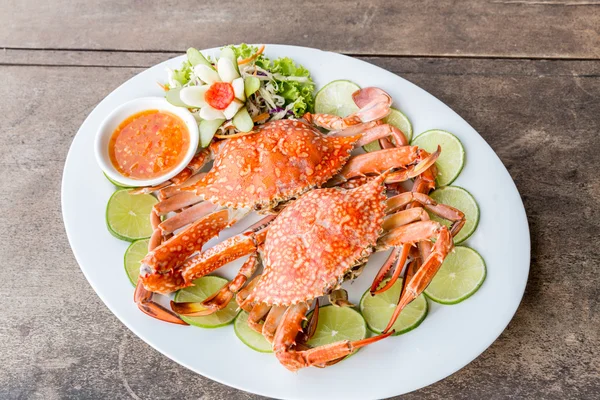 Buhar Yengeç limon kireç ve Baharatlı deniz ürünleri sos ile
