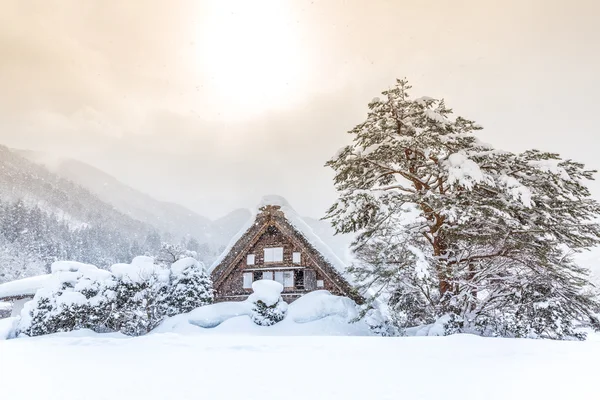 Shirakawago com Sun Snow — Fotografia de Stock