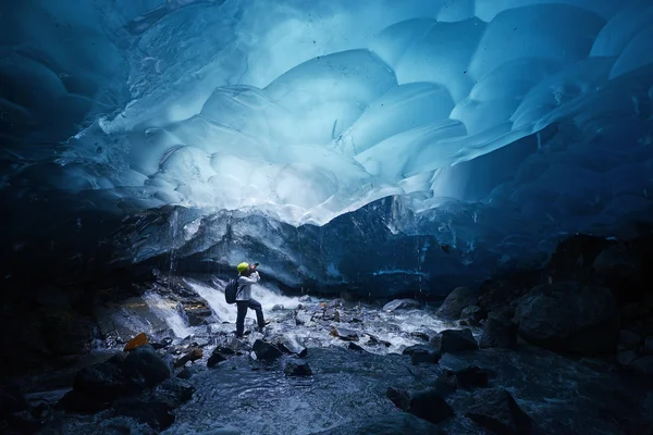Ledová jeskyně na Aljašce — Stock fotografie