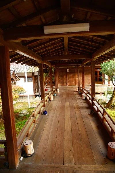 Японская деревянная дорожка — стоковое фото