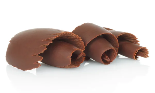 Schokoladenspäne auf Weiß — Stockfoto