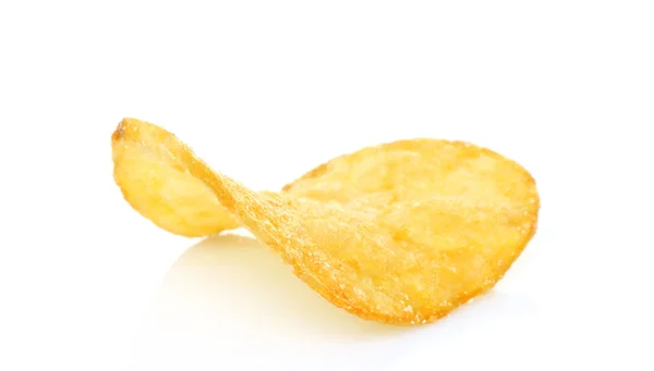 Één aardappel chip op witte achtergrond — Stockfoto