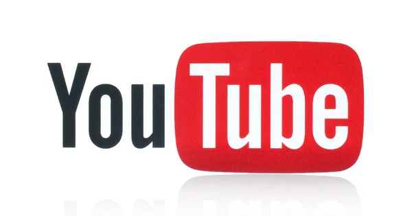 YouTube logo gedrukt op papier. YouTube is een video-sharing website — Stockfoto