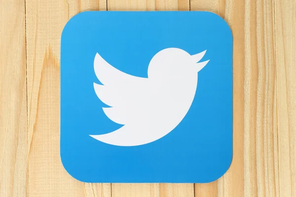 Twitter logo vogel afgedrukt op papier — Stockfoto