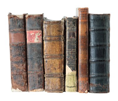 Sıraya dizilmiş, şeffaf arka planda izole edilmiş antika kitap koleksiyonu. Tarihi, klasik ve eğitim projeleri için ideal