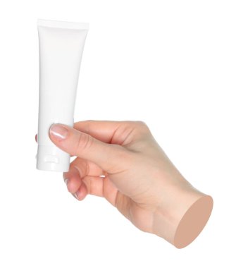 Kadın eli beyaz bir kozmetik krem tüpü tutuyor, şeffaf bir arka plan yakın plan, kozmetik reklamları için şablon. Çağdaş sanat