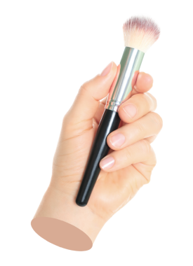 Kadın eli siyah kozmetik fırçasını tutuyor, şeffaf bir arka plan, kozmetik ve çehre kavramı ile izole edilmiş. Çağdaş sanat