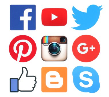 Popüler sosyal medya logosu işaretleri topluluğu baskılı kağıt: Facebook, Twitter, Google Plus, Instagram, Pinterest, Skype, Youtube ve Blogger
