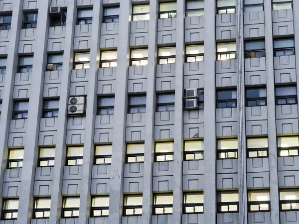 Array fönster vägg byggnad — Stockfoto