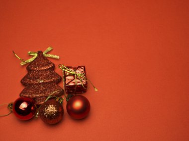 Noel kavramı kırmızı