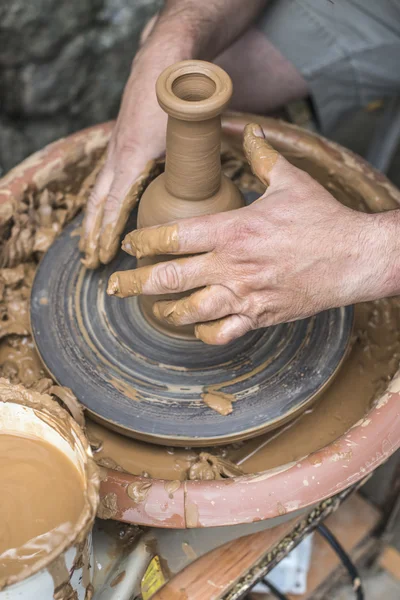 Potter teszi agyag üveg — Stock Fotó