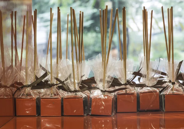 Piruletas de chocolate en la tienda — Foto de Stock