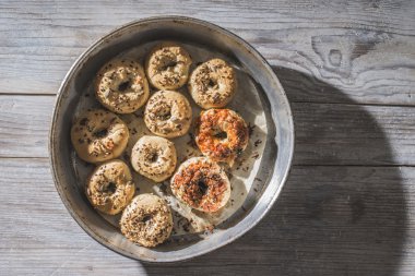 Simit evinde, pişirme
