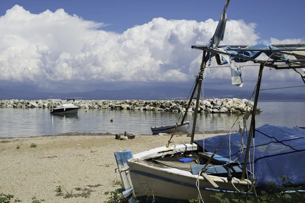 Barcos de pesca en Grecia — Foto de Stock