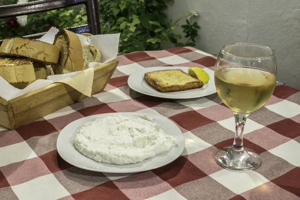 Mesa en restaurante en Grecia — Foto de Stock