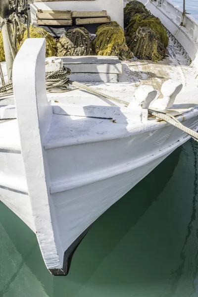 Рыбацкие лодки в Греции — стоковое фото