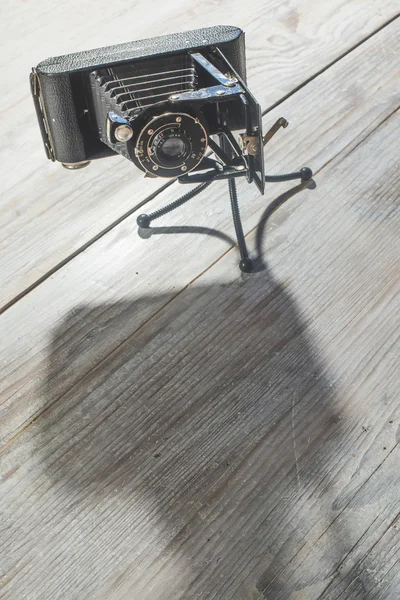 Винтажная фотокамера — стоковое фото