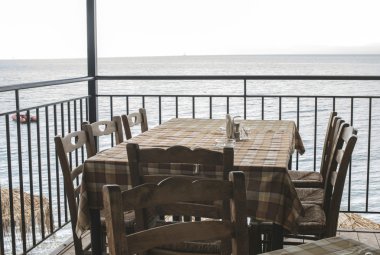 tipik Yunan restoranı 