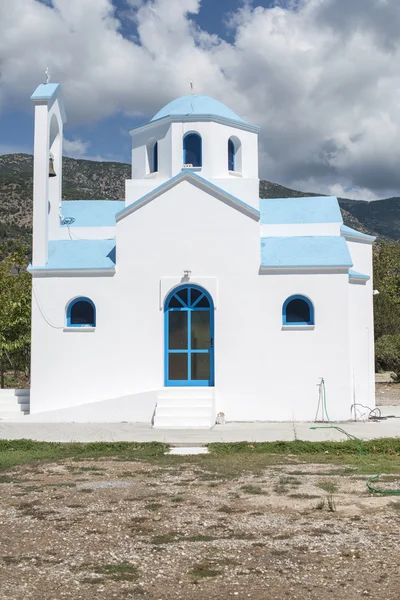 Typische griechische Kirche — Stockfoto