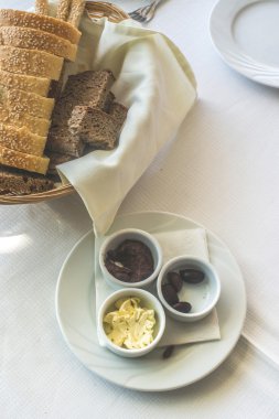 Yunan restoranı tabloda